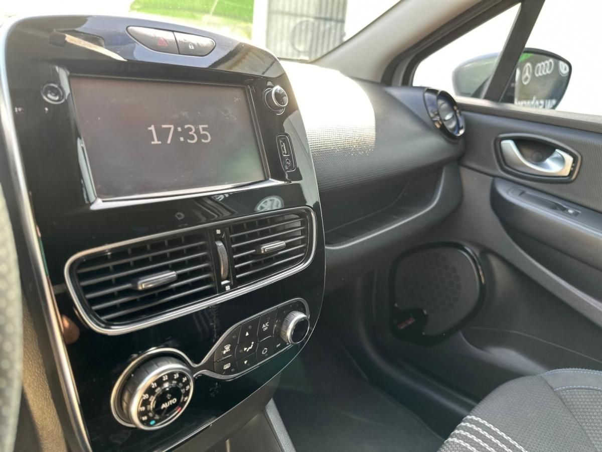 renault-clio-sport-tourer-2018-diesel-1461cc
