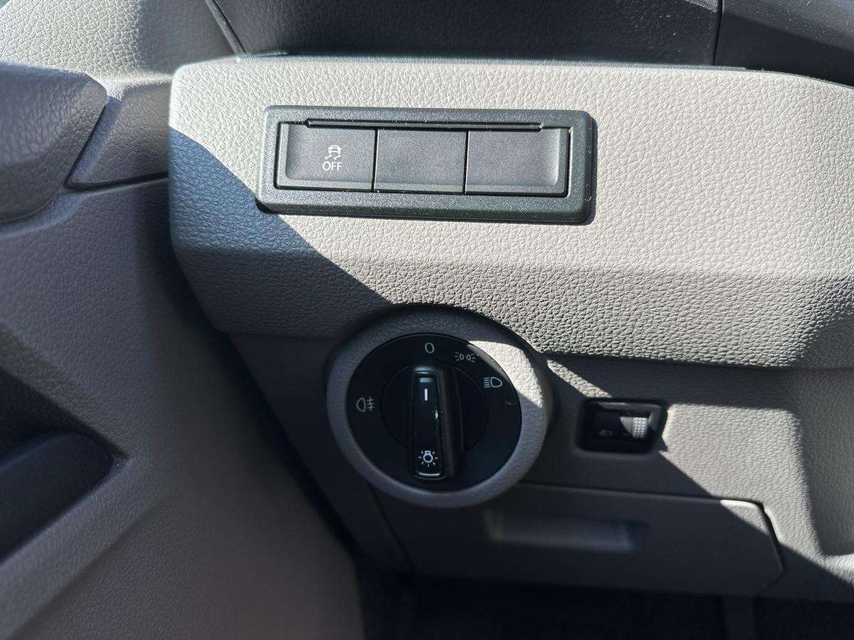 volkswagen-transporter-2021-diesel-1968cc