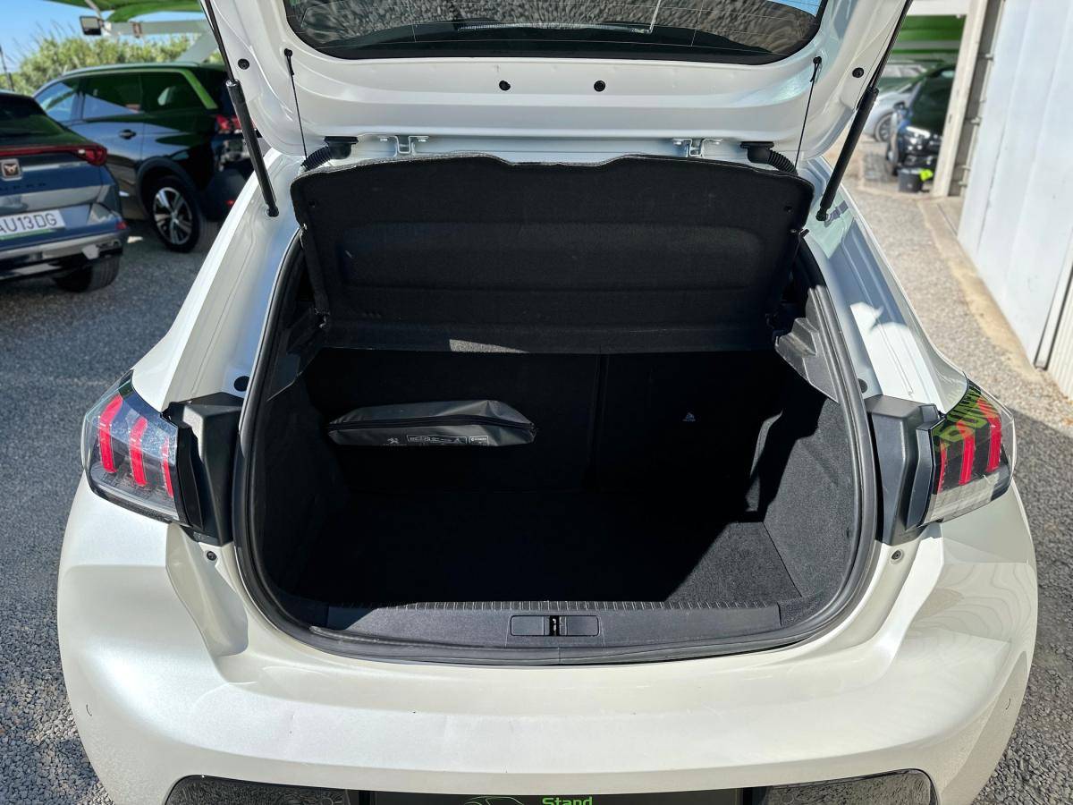 peugeot-208-2022-gasolina-1199cc