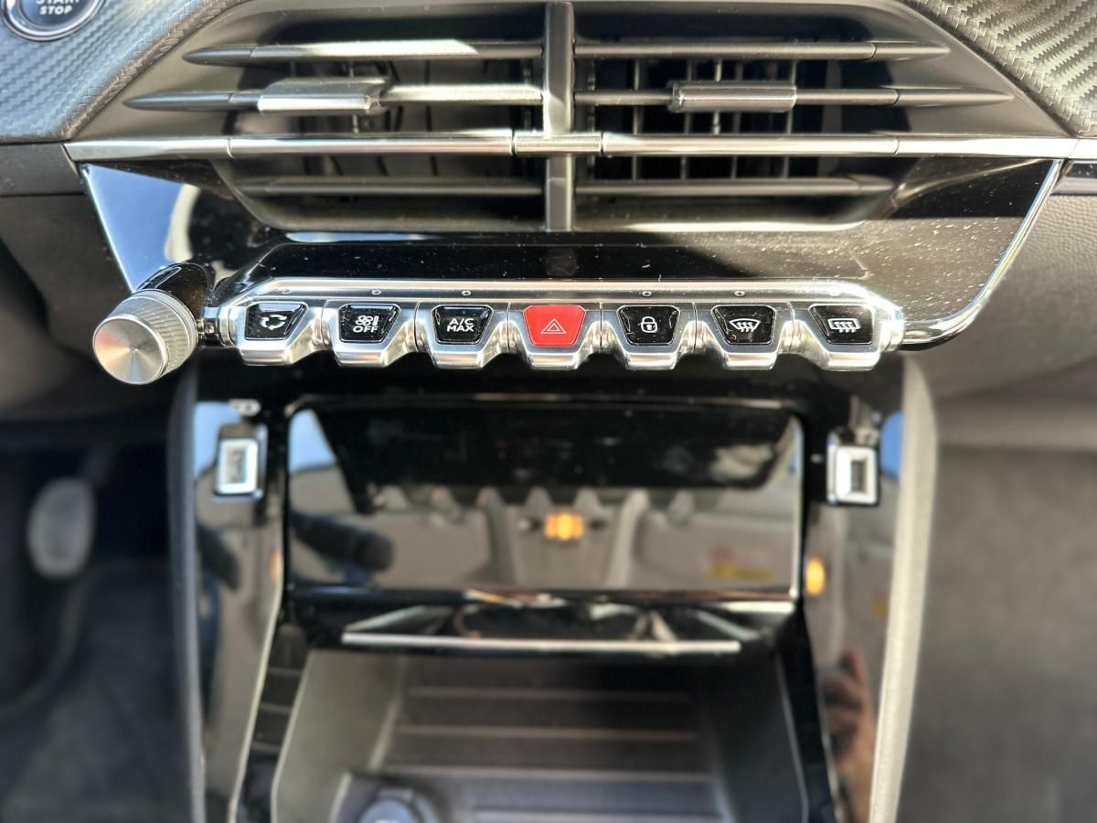peugeot-208-2022-gasolina-1199cc