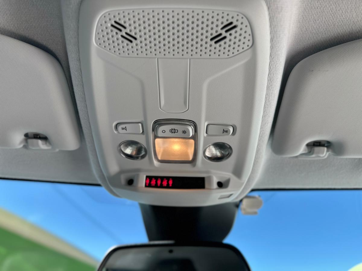 peugeot-208-2022-gasolina-1199cc
