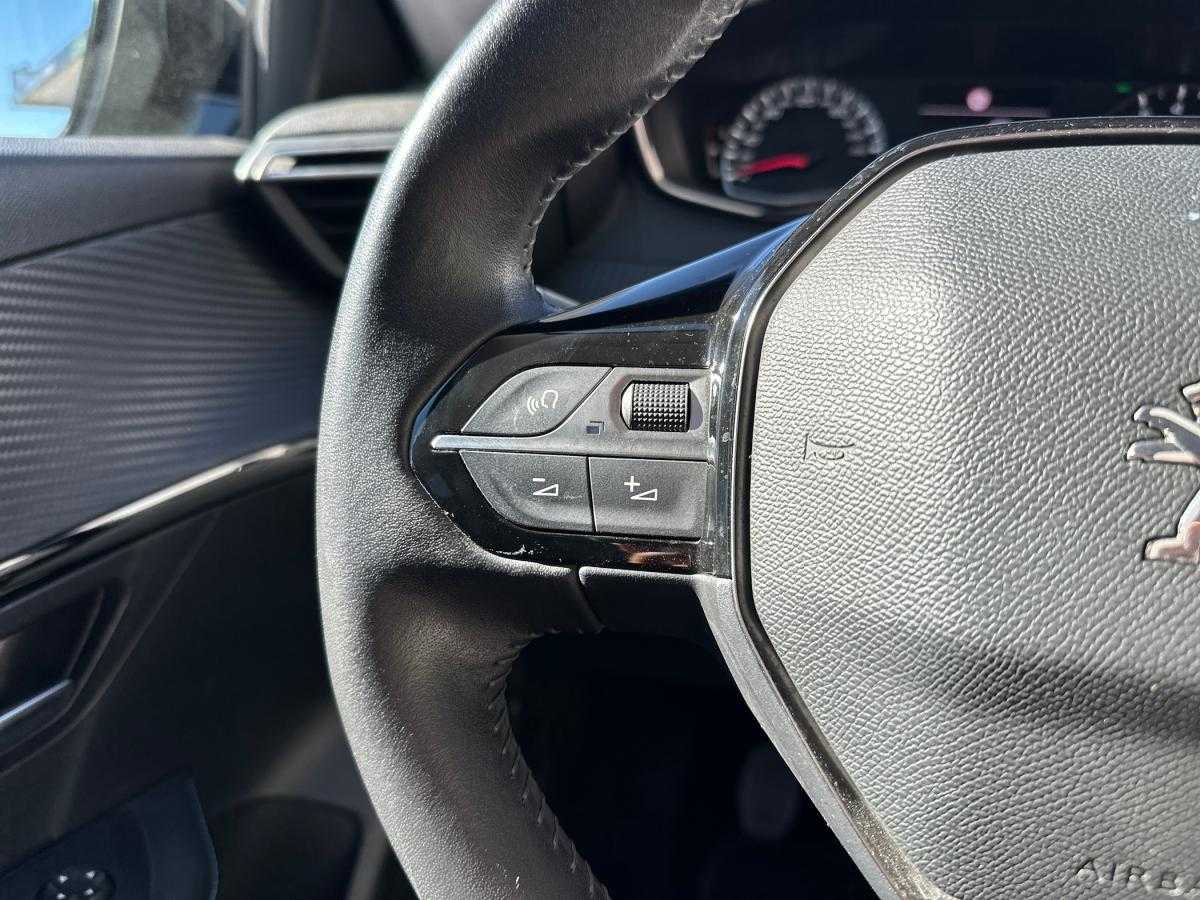 peugeot-208-2022-gasolina-1199cc