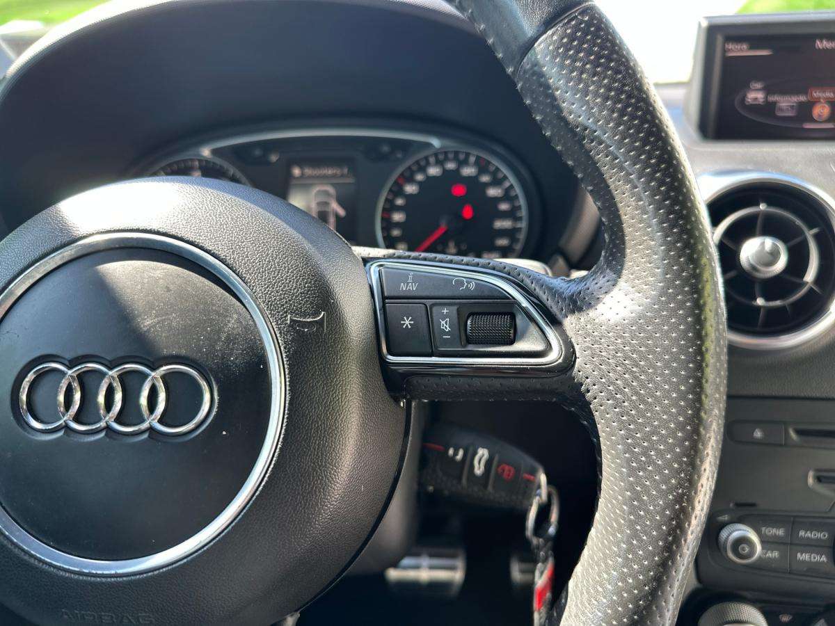 audi-a1-2010-gasolina-1390cc