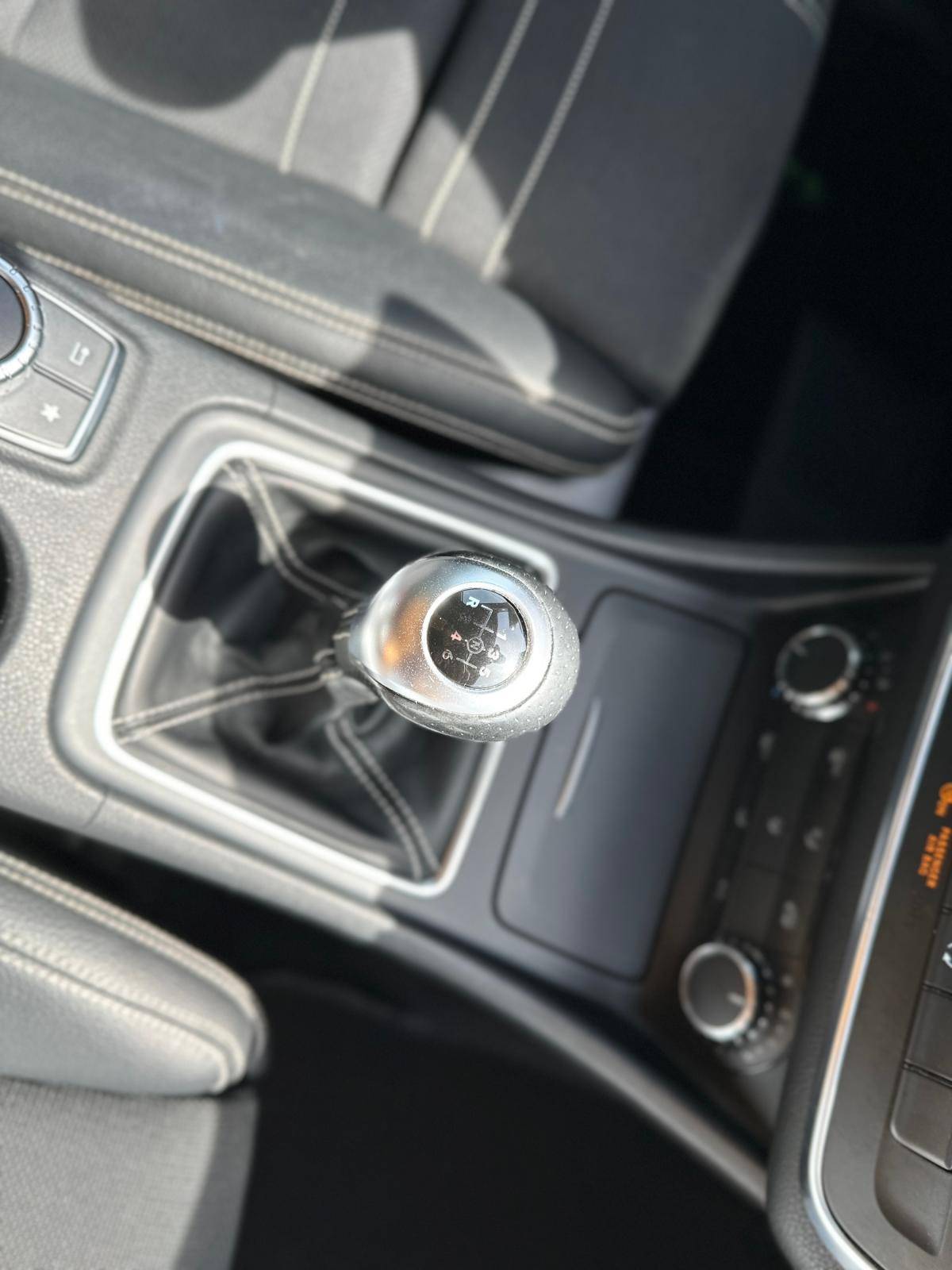 mercedes-benz-gla-2015-diesel-1461cc