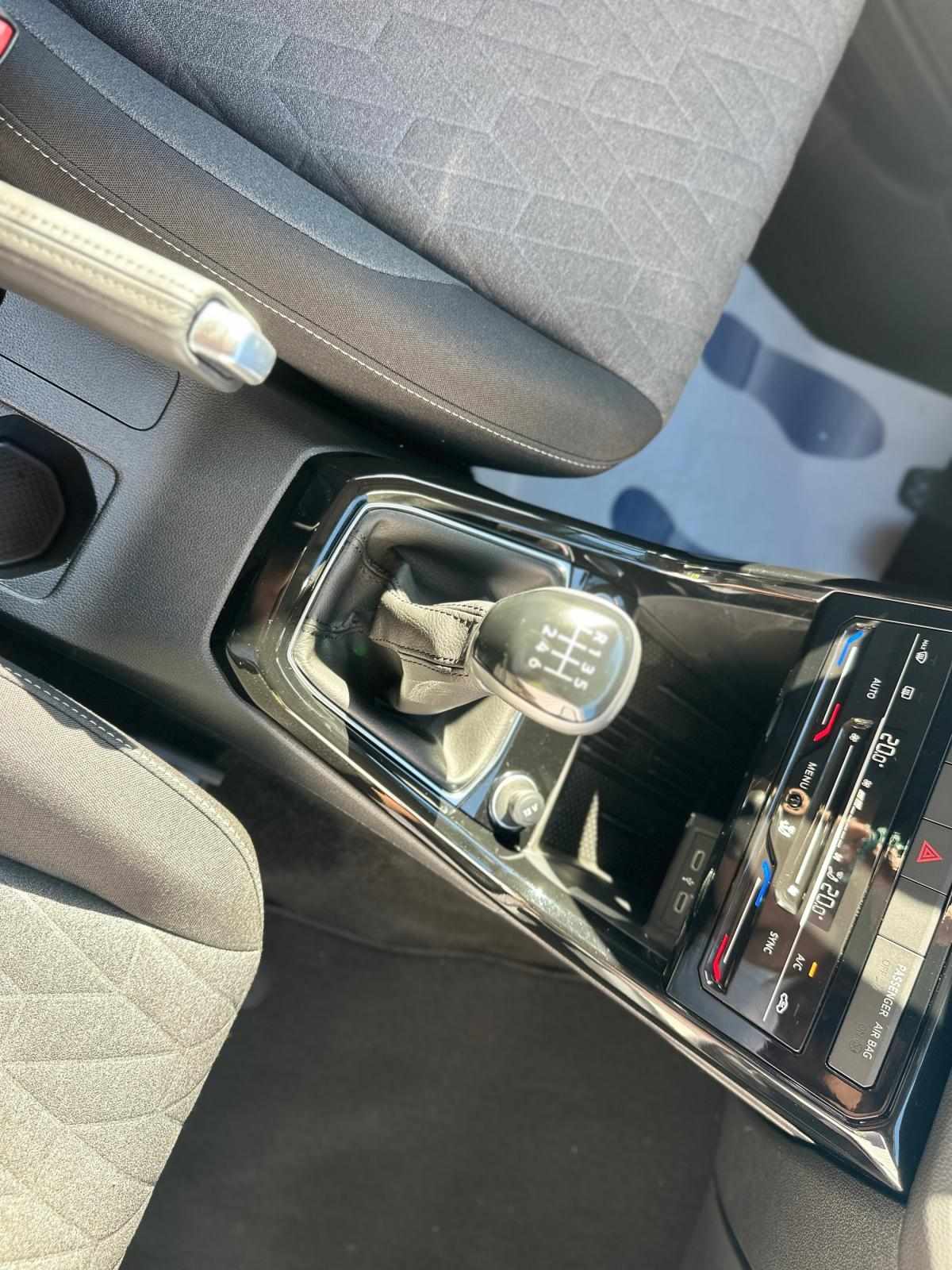 volkswagen-t-cross-2025-gasolina-999cc