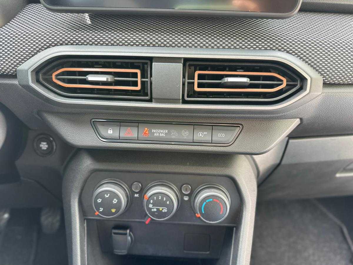 dacia-sandero-2023-gasolina-999cc