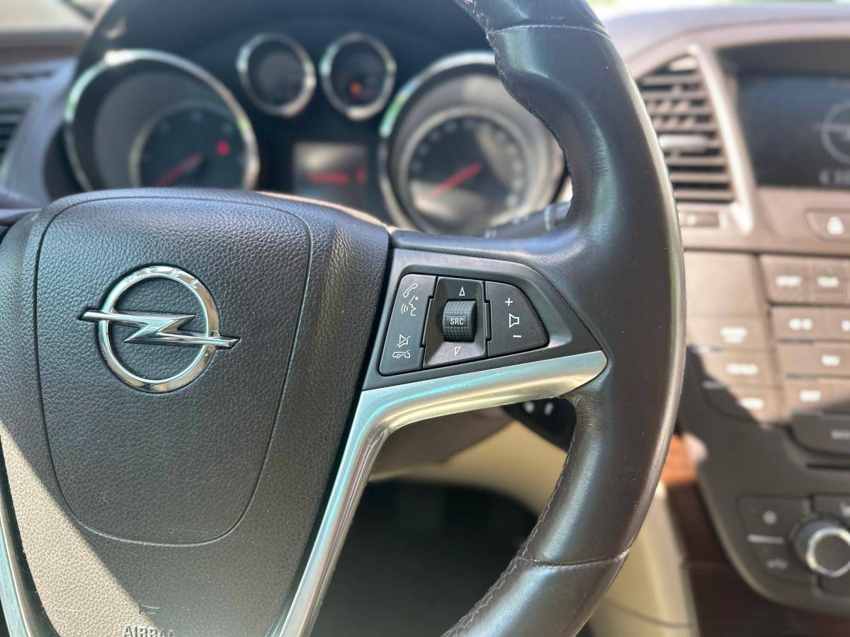 opel-insignia-sports-tourer-2009-diesel-1956cc