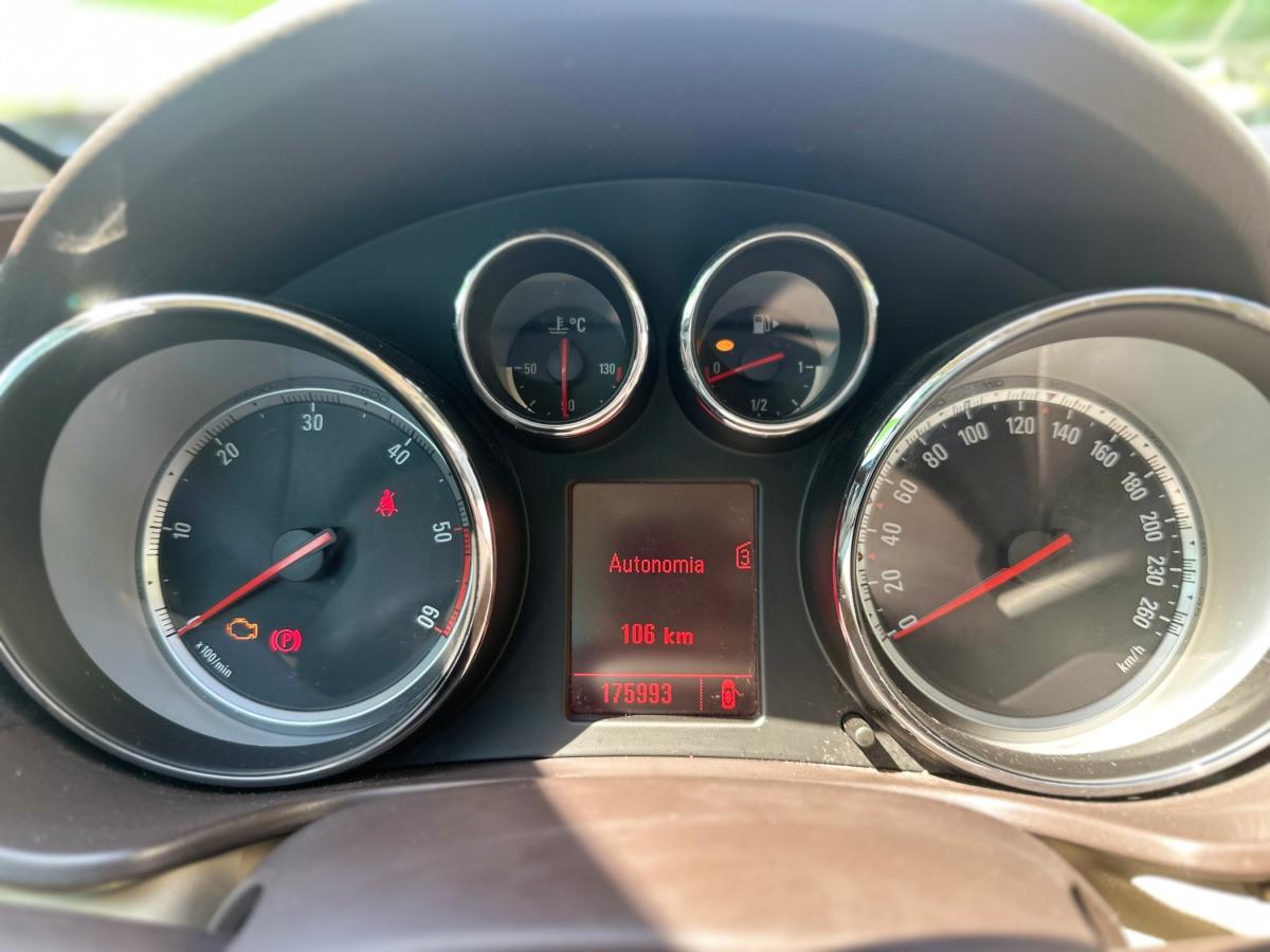 opel-insignia-sports-tourer-2009-diesel-1956cc