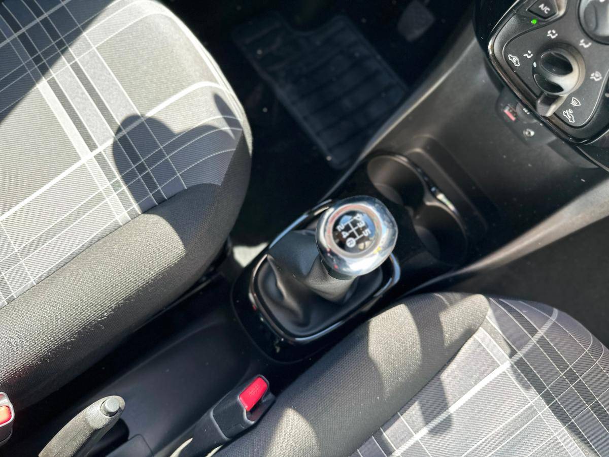 peugeot-108-2016-gasolina-1199cc