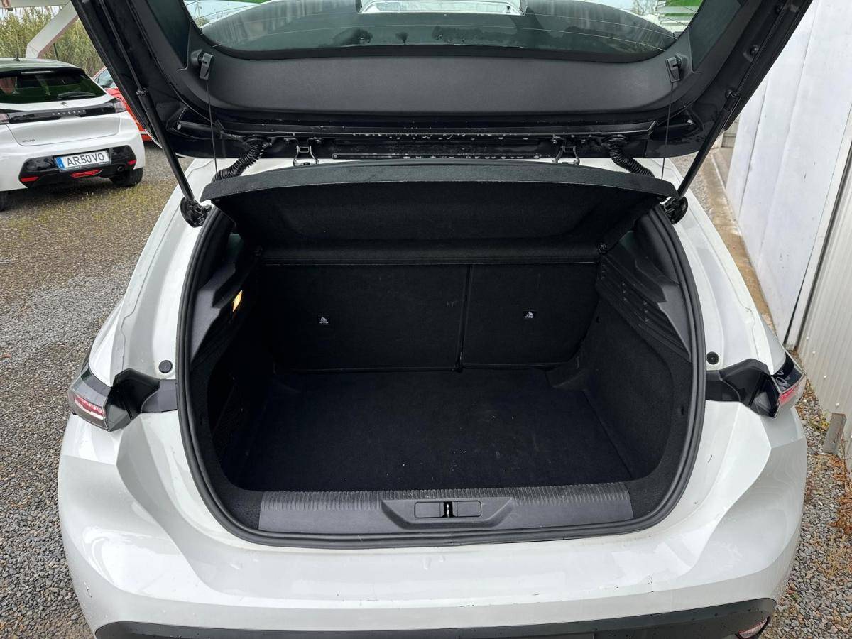 peugeot-308-2022-diesel-1499cc