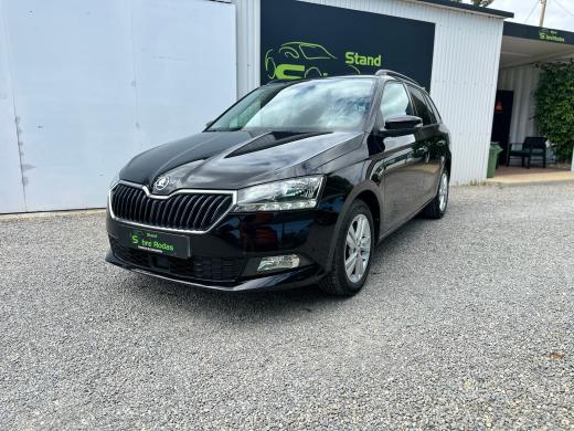skoda-fabia-2022-gasolina-999cc