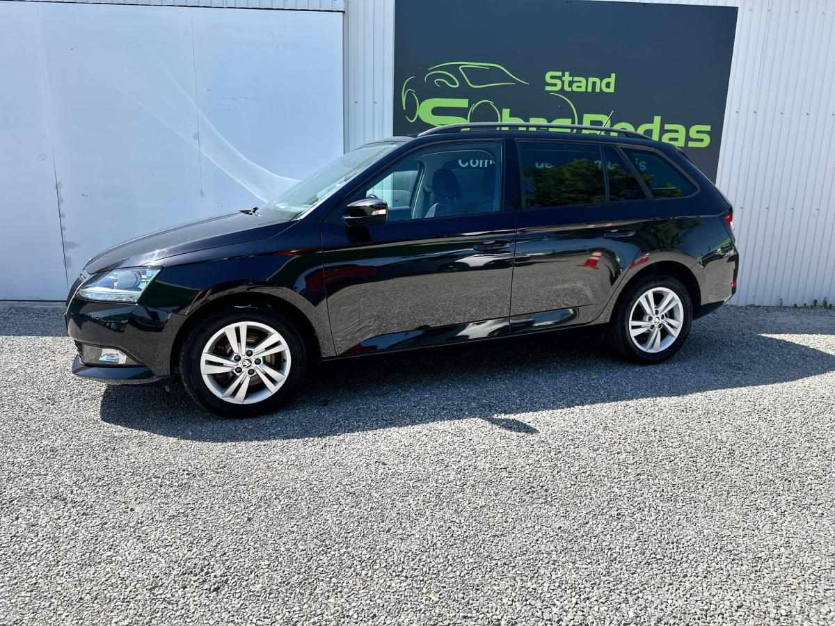 skoda-fabia-2022-gasolina-999cc
