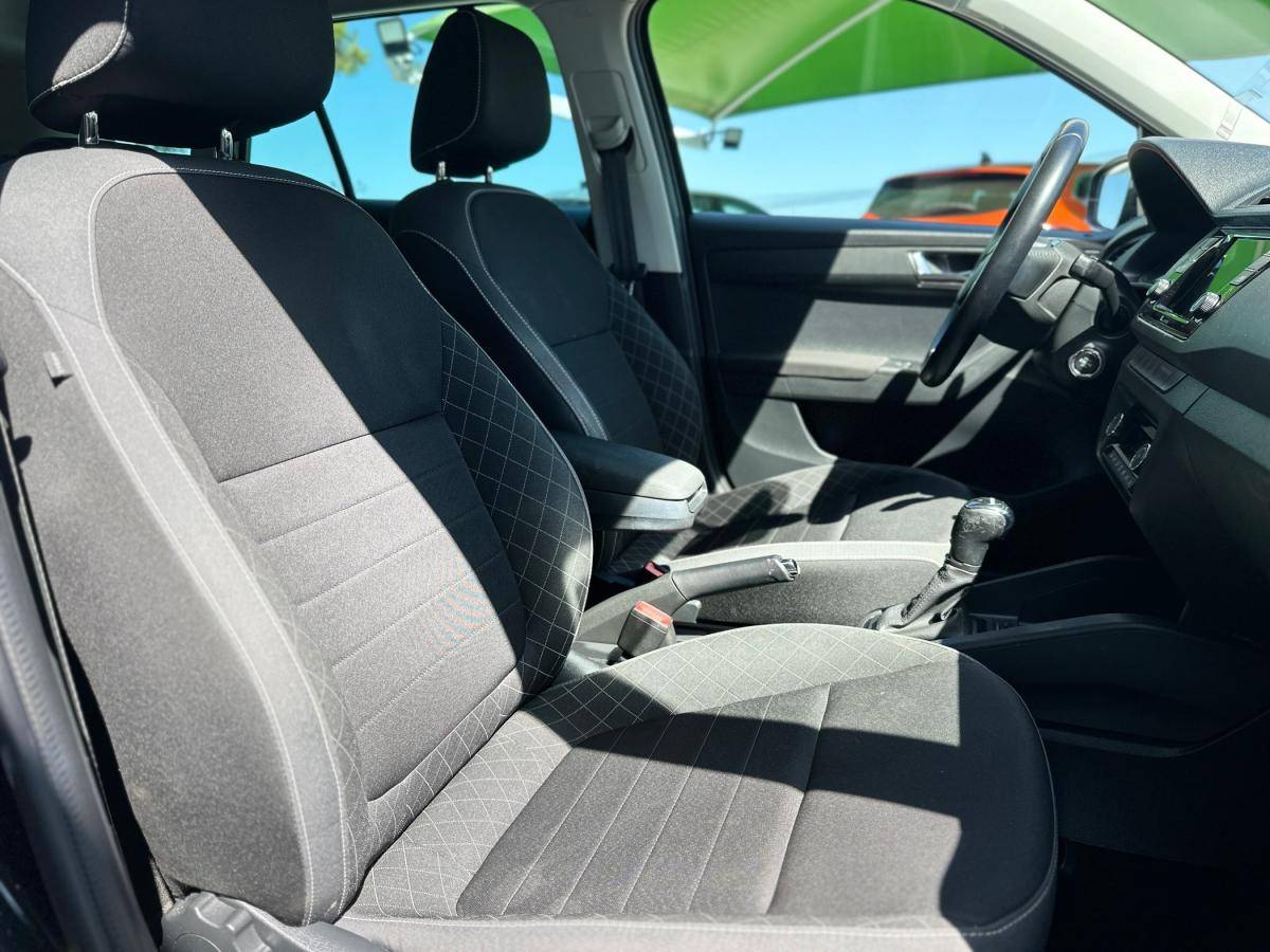 skoda-fabia-2022-gasolina-999cc