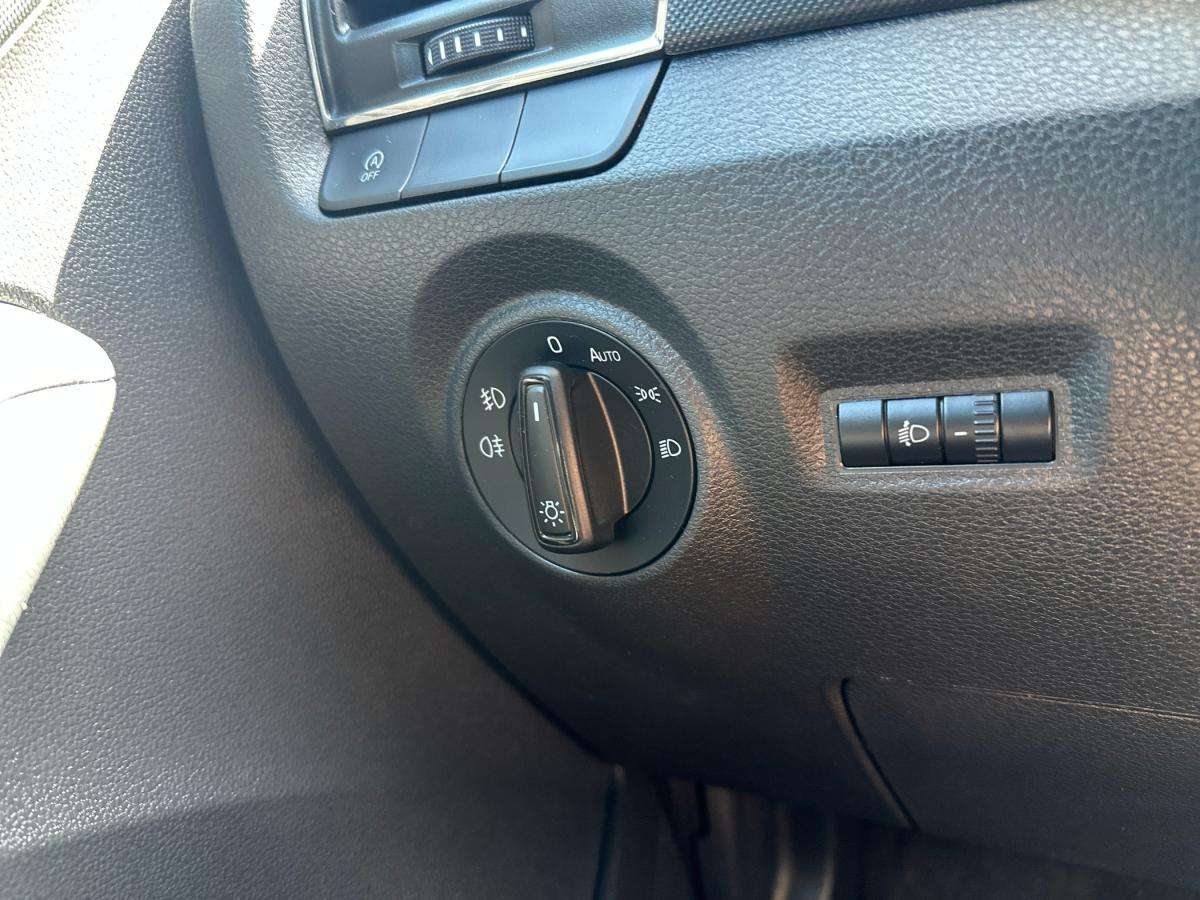 skoda-fabia-2022-gasolina-999cc