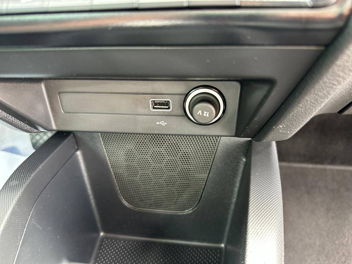 skoda-fabia-2022-gasolina-999cc