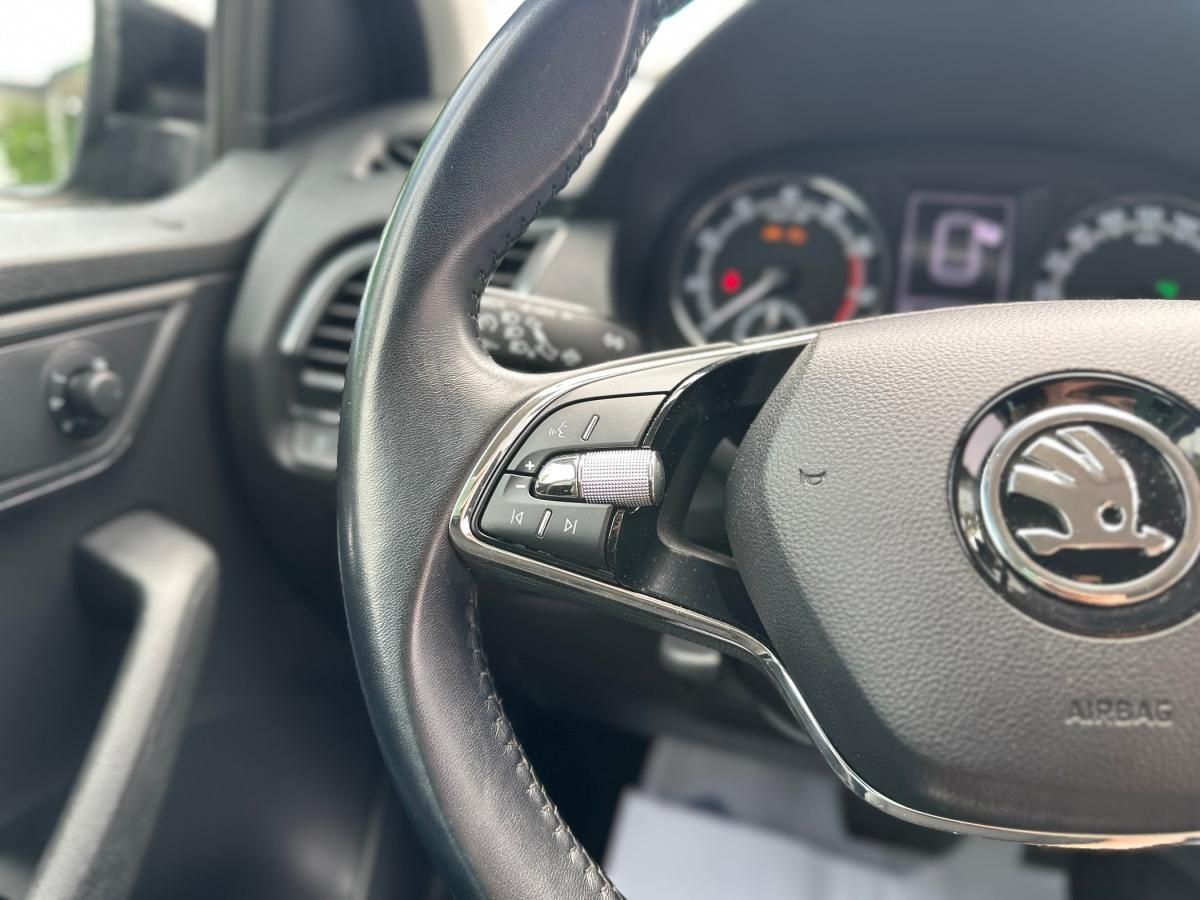 skoda-fabia-2022-gasolina-999cc