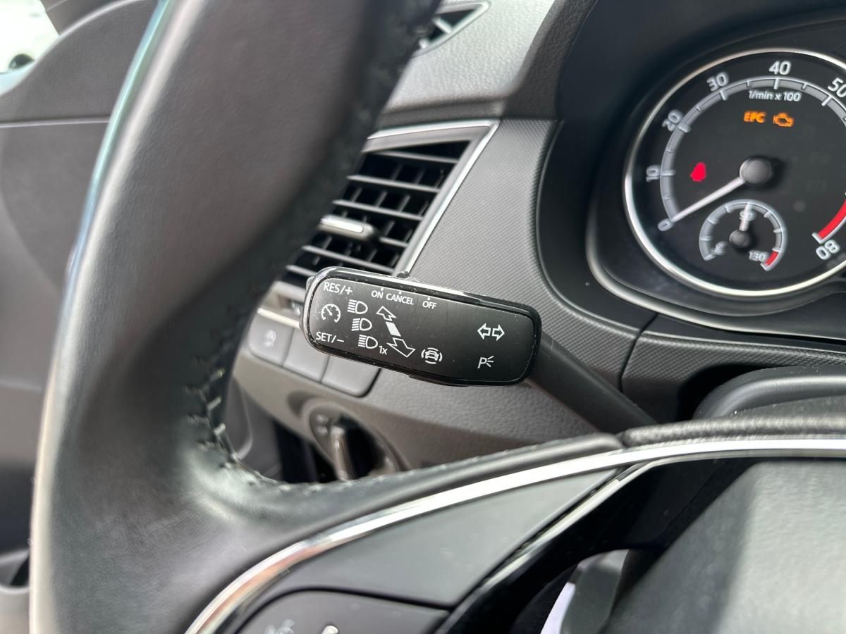 skoda-fabia-2022-gasolina-999cc