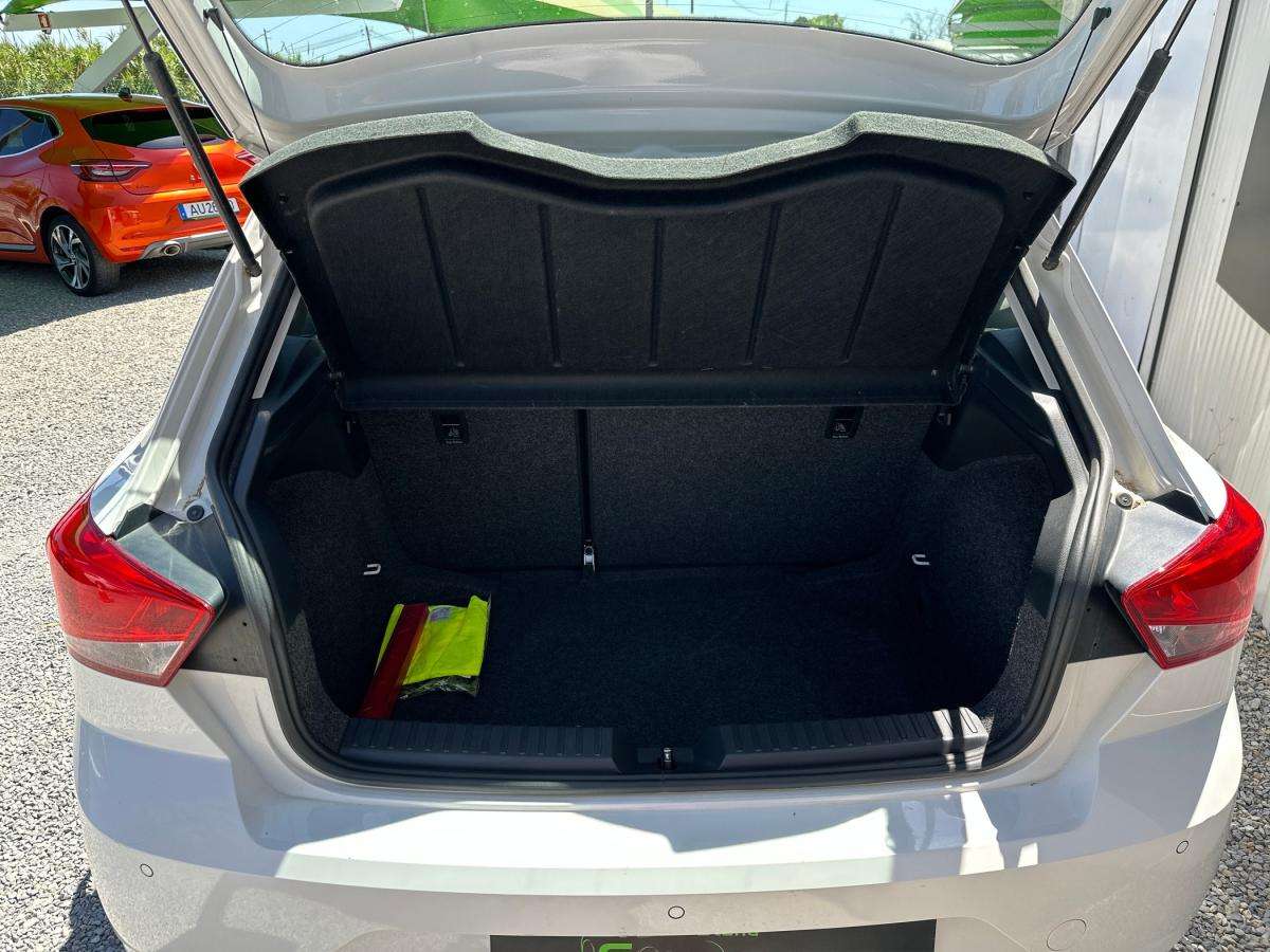 seat-ibiza-2023-gasolina-999cc