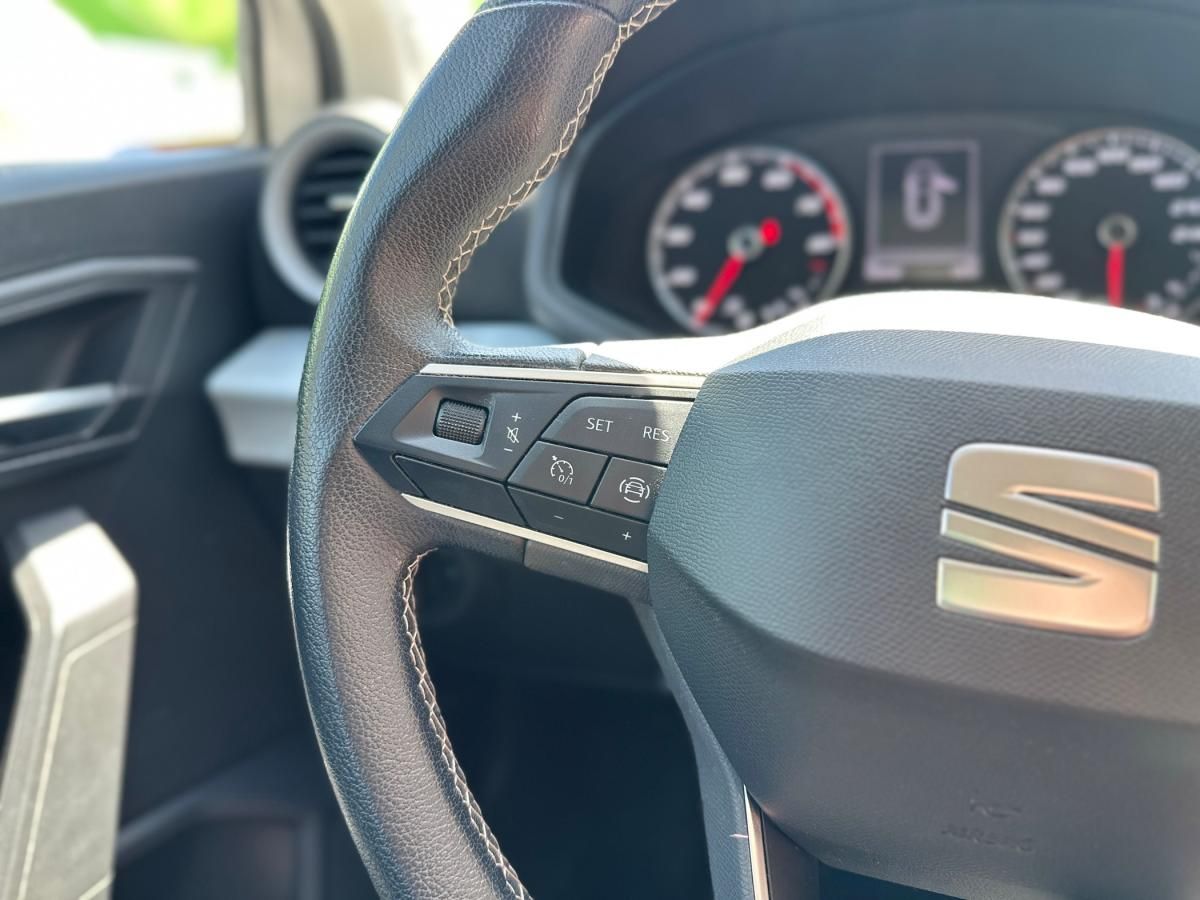 seat-ibiza-2023-gasolina-999cc