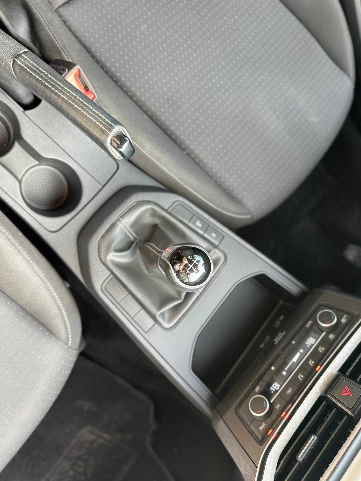 seat-ibiza-2023-gasolina-999cc