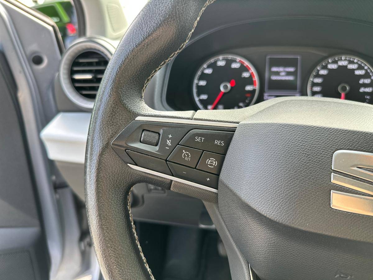 seat-ibiza-2023-gasolina-999cc