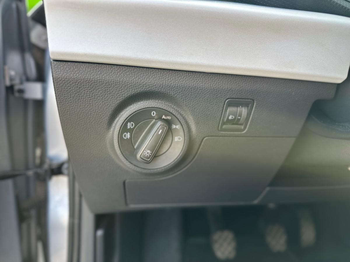 seat-ibiza-2023-gasolina-999cc