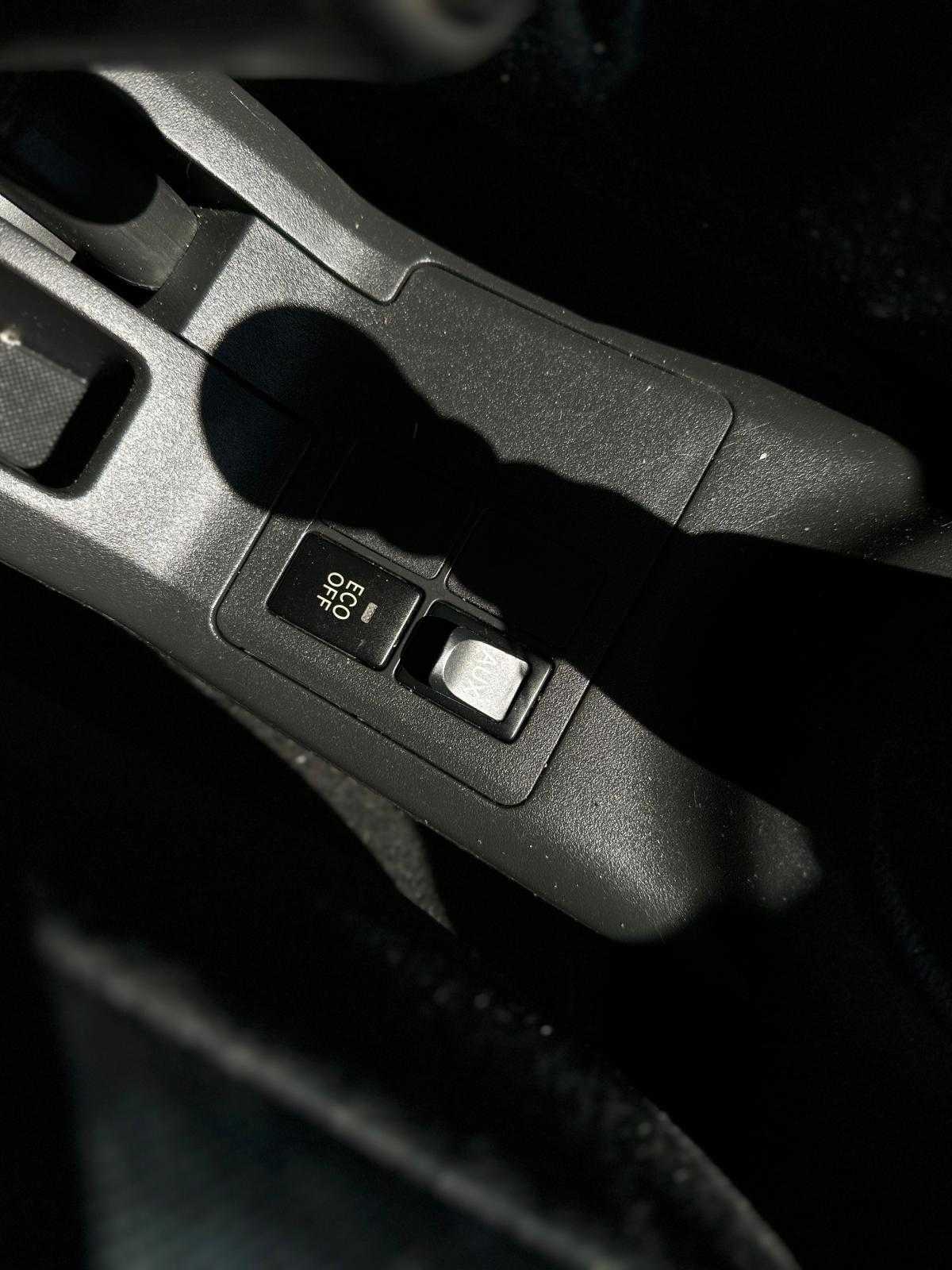 toyota-yaris-2010-gasolina-1329cc