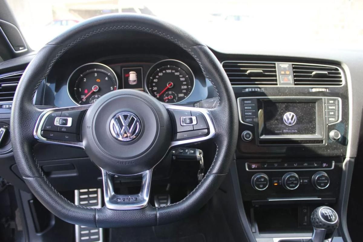 volkswagen-golf-2015-diesel-1968cc