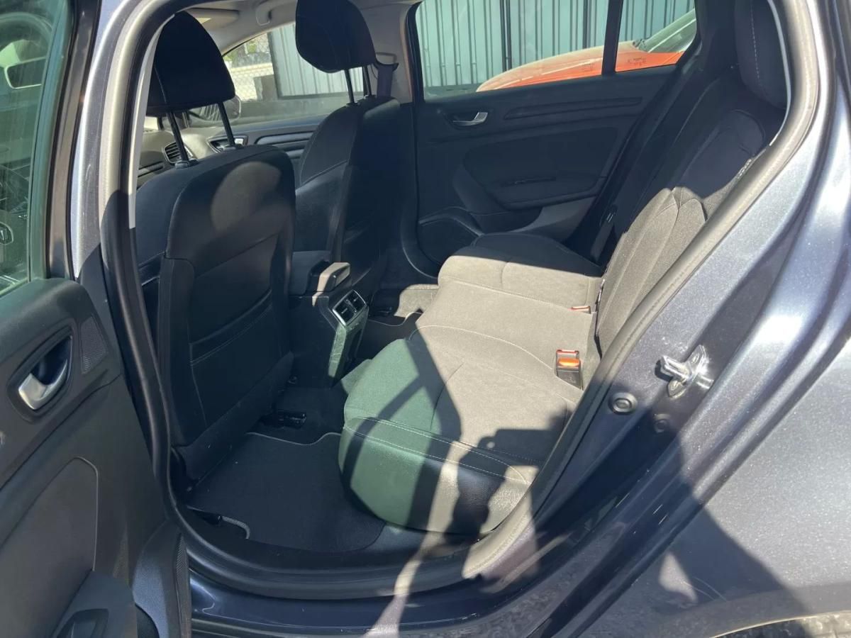 renault-megane-sport-tourer-2019-diesel-1461cc