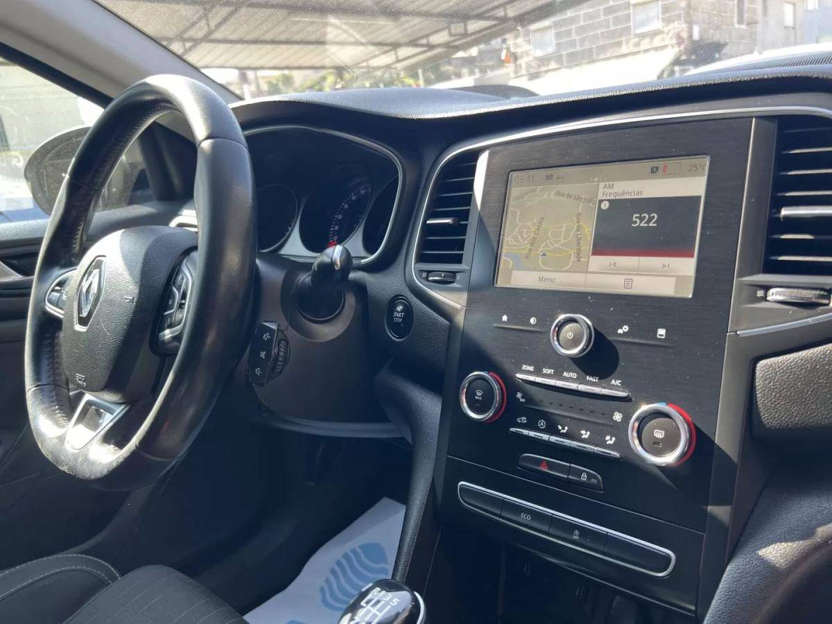 renault-megane-sport-tourer-2019-diesel-1461cc