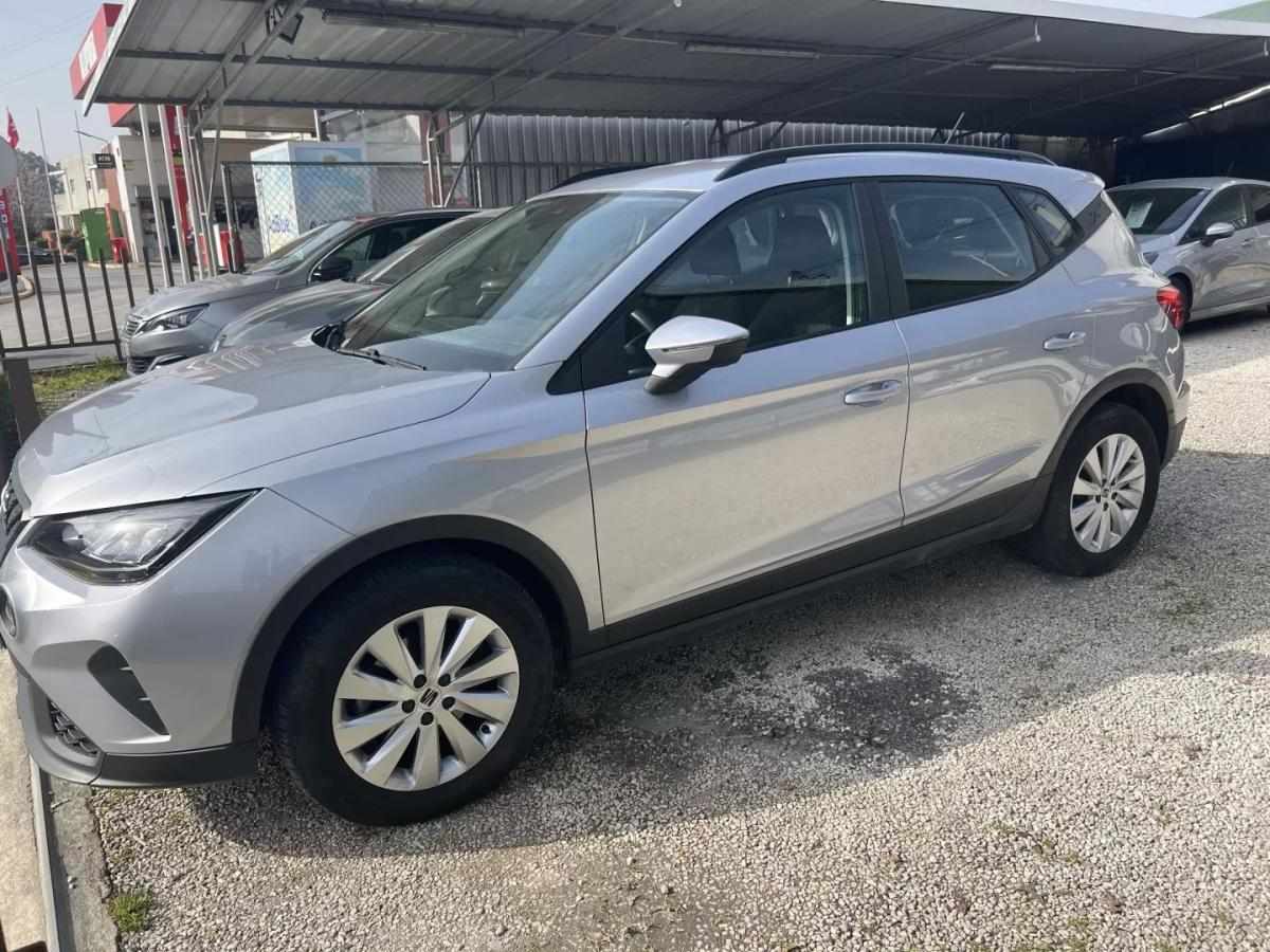 seat-arona-2023-gasolina-999cc