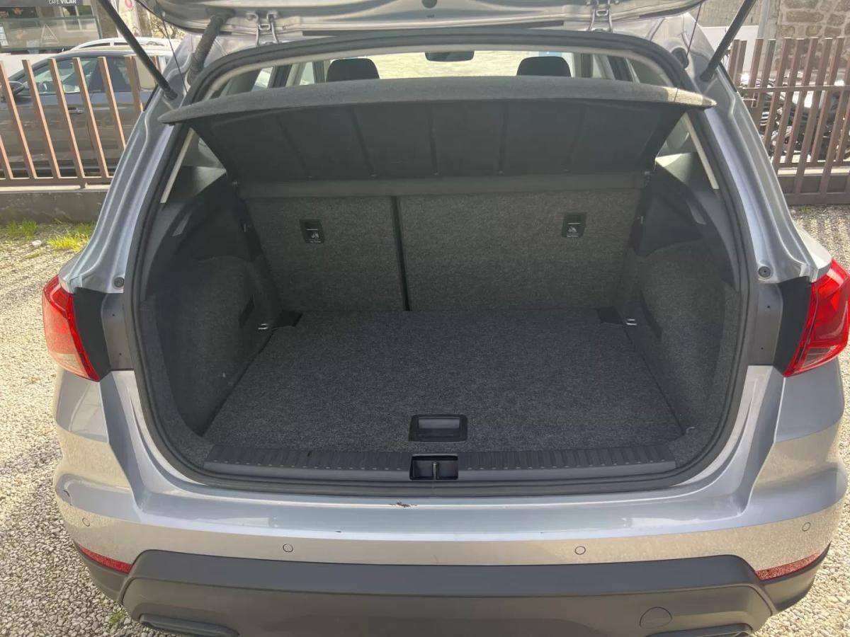 seat-arona-2023-gasolina-999cc