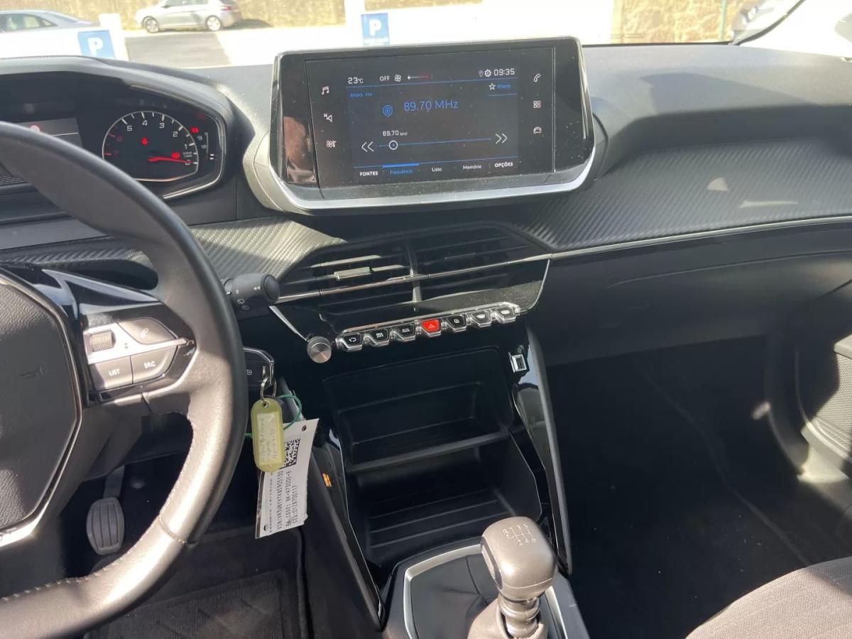 peugeot-208-2022-diesel-1499cc