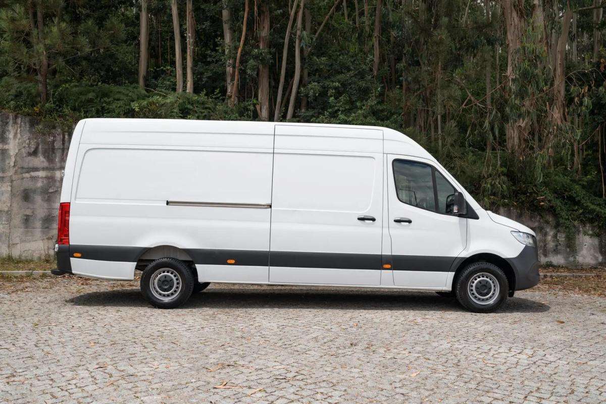 mercedes-benz-sprinter-317-cdi-2021-diesel-1950cc