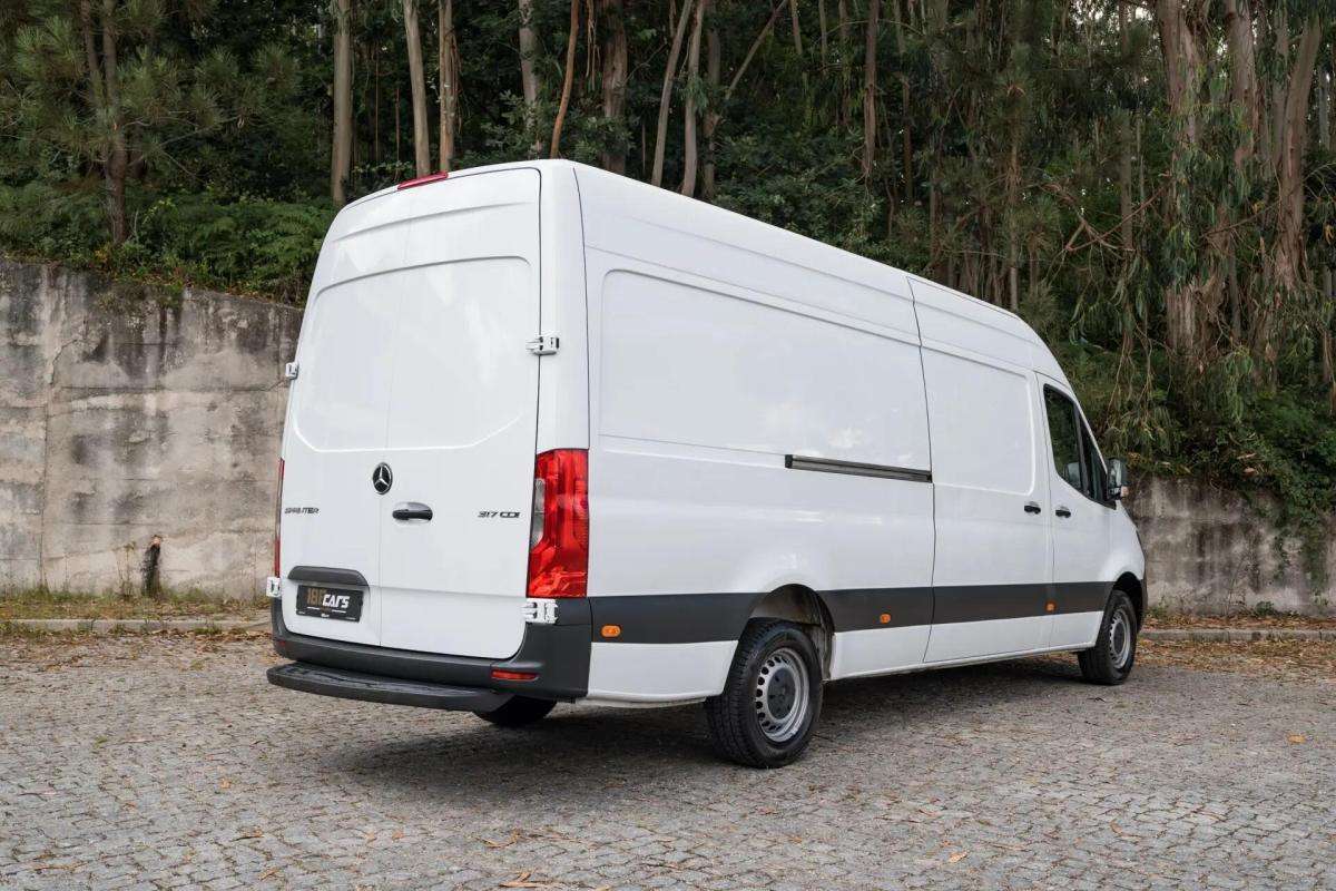 mercedes-benz-sprinter-317-cdi-2021-diesel-1950cc