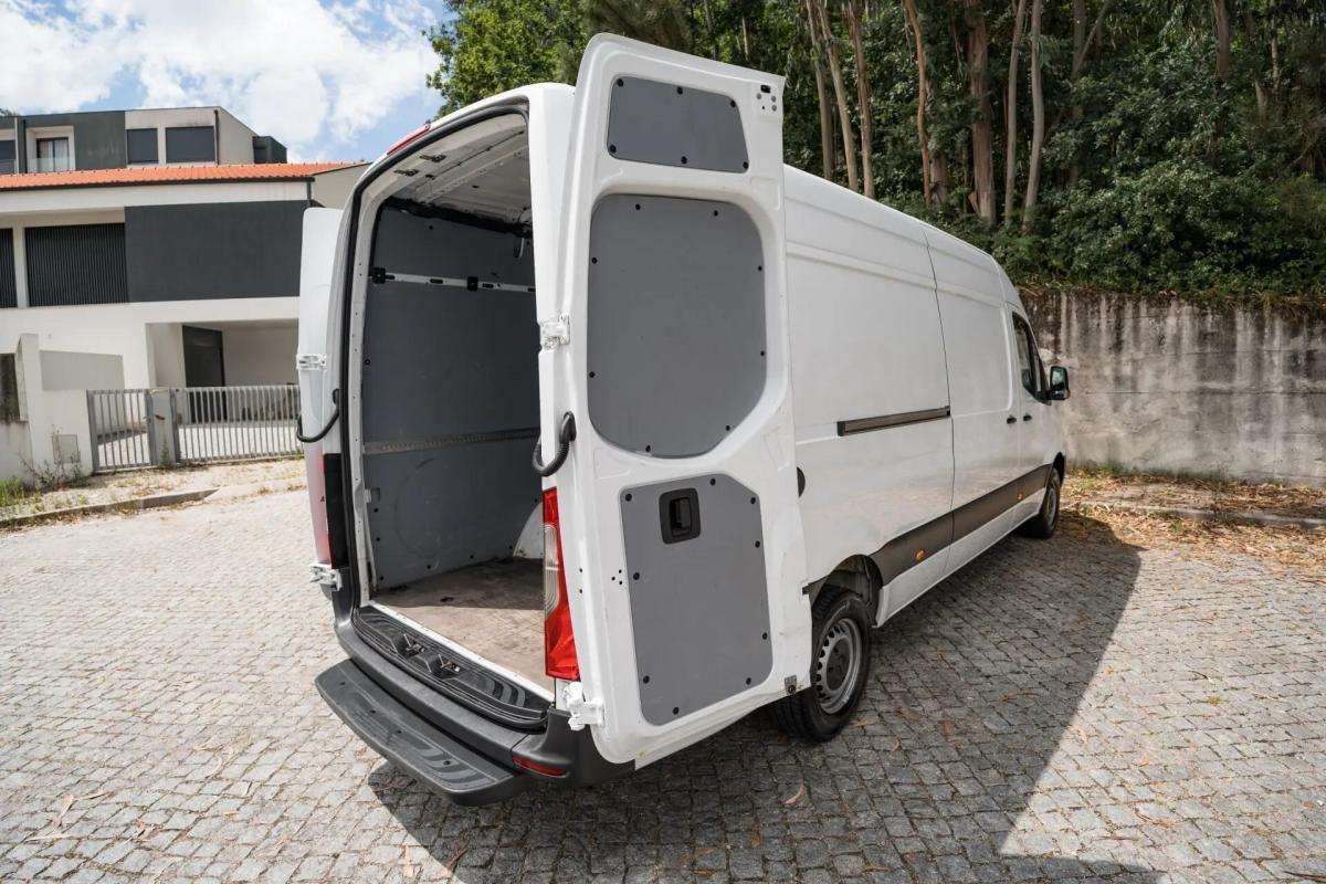 mercedes-benz-sprinter-317-cdi-2021-diesel-1950cc