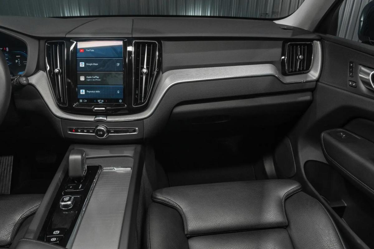 volvo-xc60-2023-hibrido-a-gasolina-1969cc