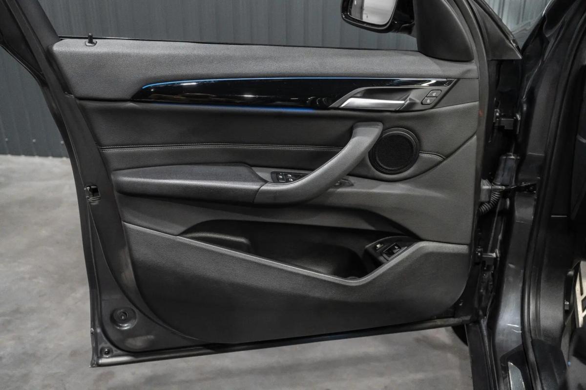 bmw-x1-xdrive25e-2022-hibrido-a-gasolina-1499cc