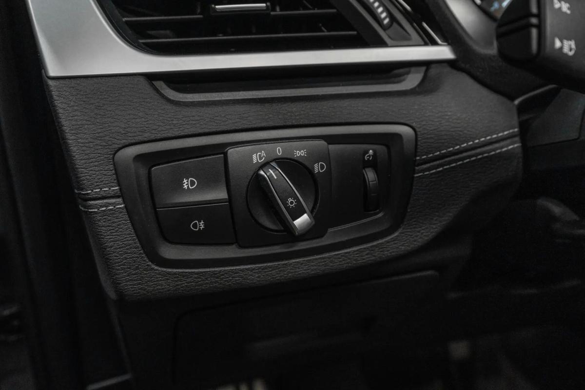bmw-x1-xdrive25e-2022-hibrido-a-gasolina-1499cc