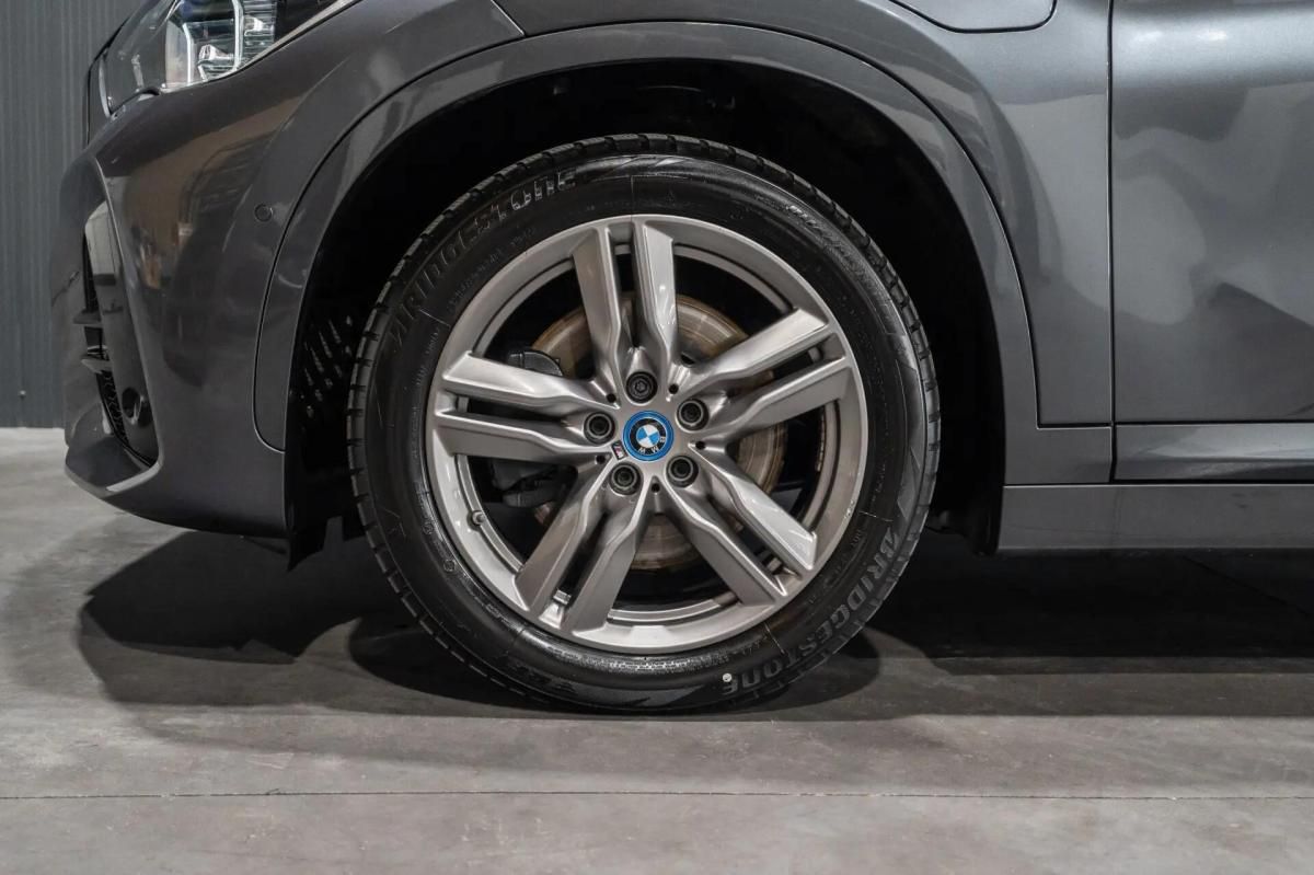 bmw-x1-xdrive25e-2022-hibrido-a-gasolina-1499cc