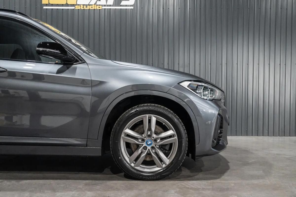 bmw-x1-xdrive25e-2022-hibrido-a-gasolina-1499cc