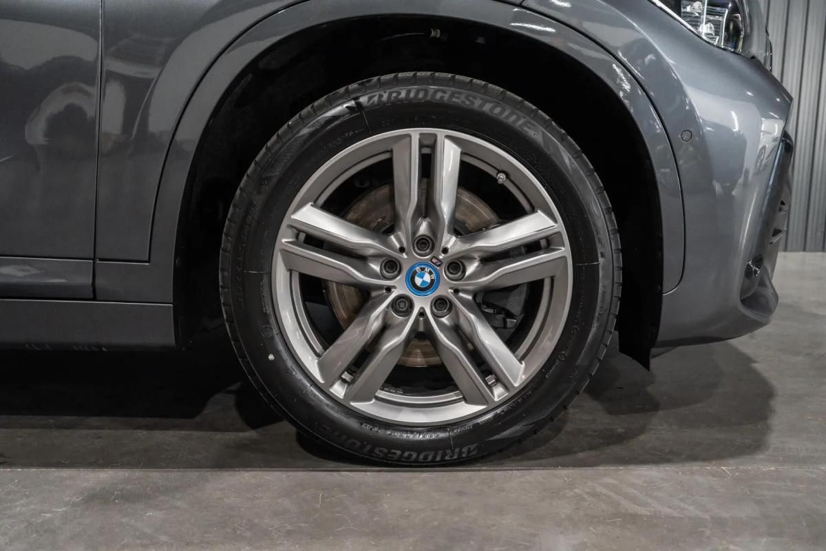 bmw-x1-xdrive25e-2022-hibrido-a-gasolina-1499cc