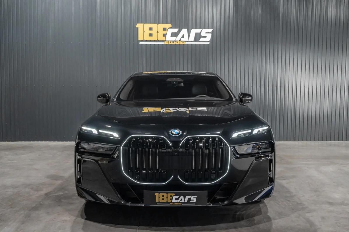 bmw-serie-7-750e-xdrive-2024-hibrido-a-gasolina-2998cc