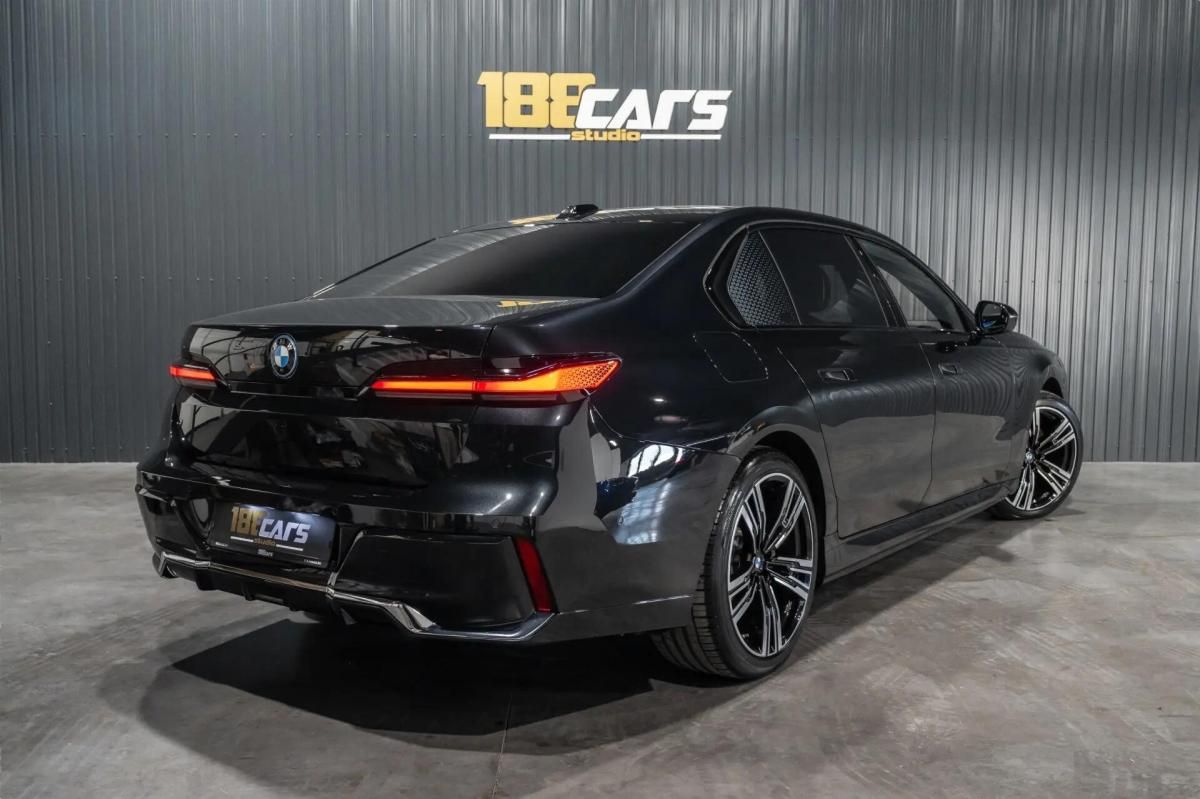 bmw-serie-7-750e-xdrive-2024-hibrido-a-gasolina-2998cc