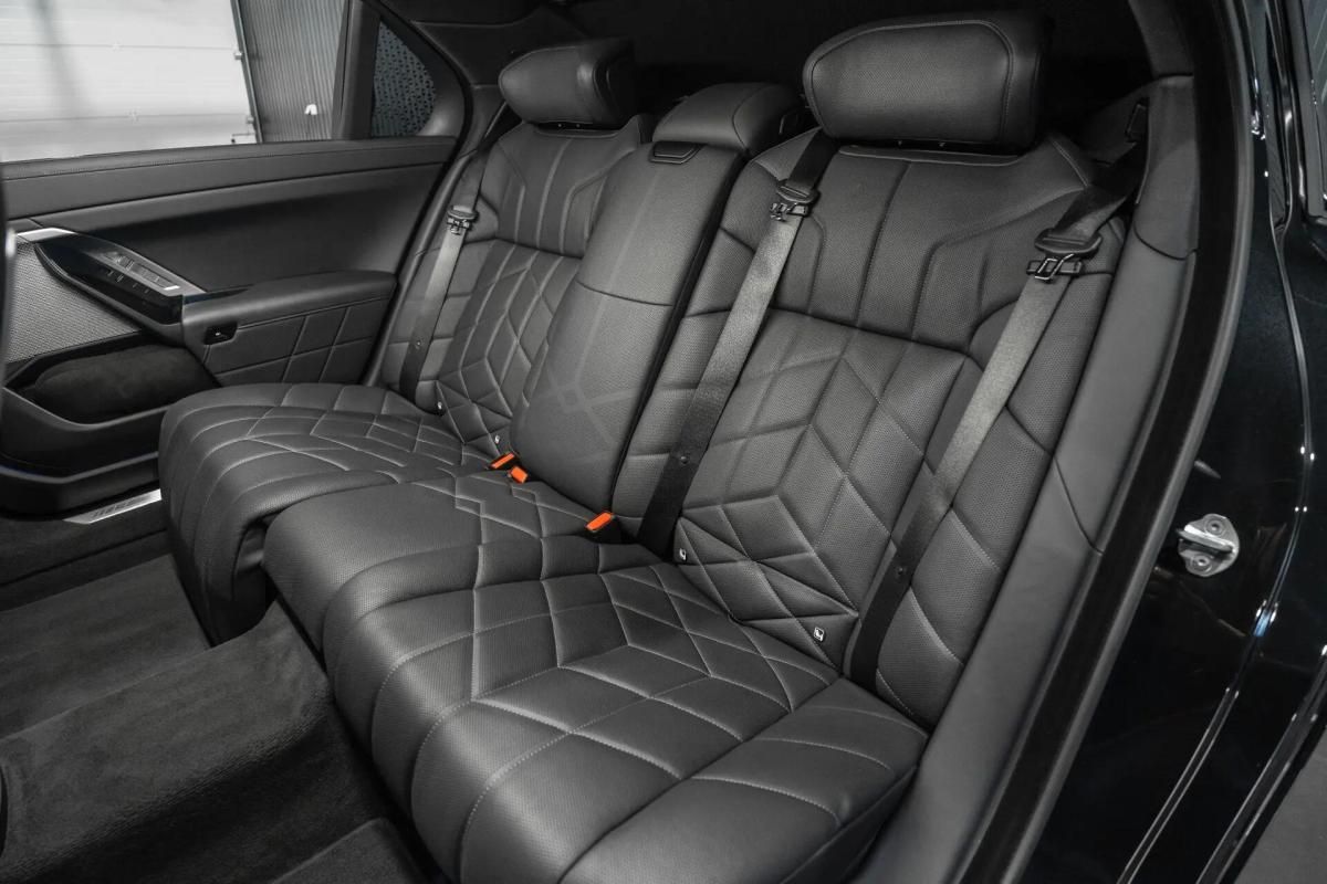 bmw-serie-7-750e-xdrive-2024-hibrido-a-gasolina-2998cc