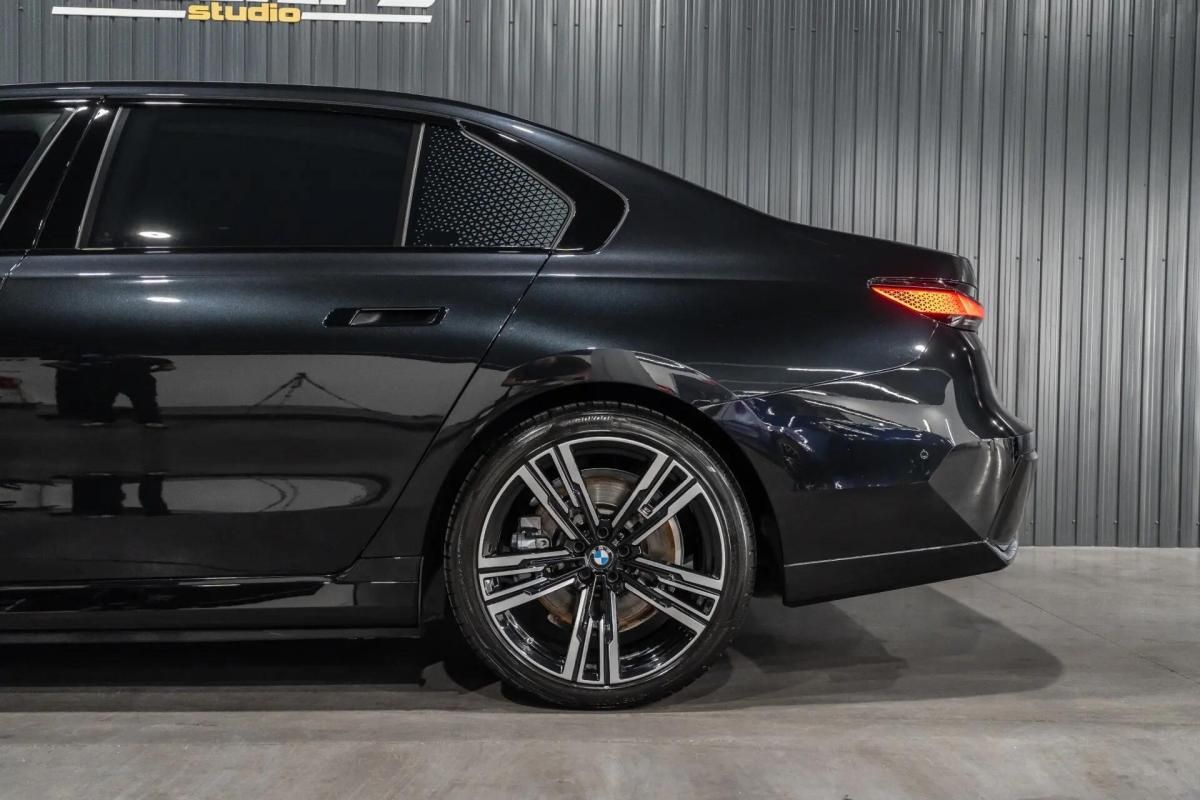 bmw-serie-7-750e-xdrive-2024-hibrido-a-gasolina-2998cc