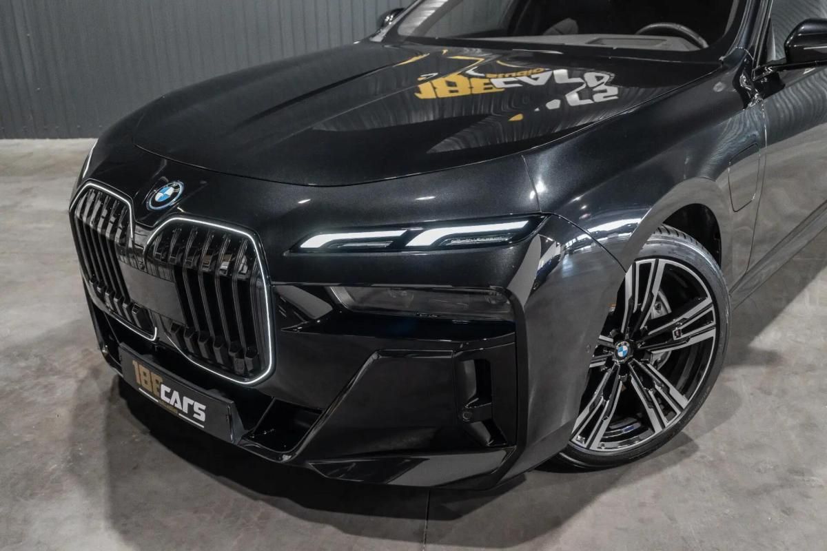 bmw-serie-7-750e-xdrive-2024-hibrido-a-gasolina-2998cc