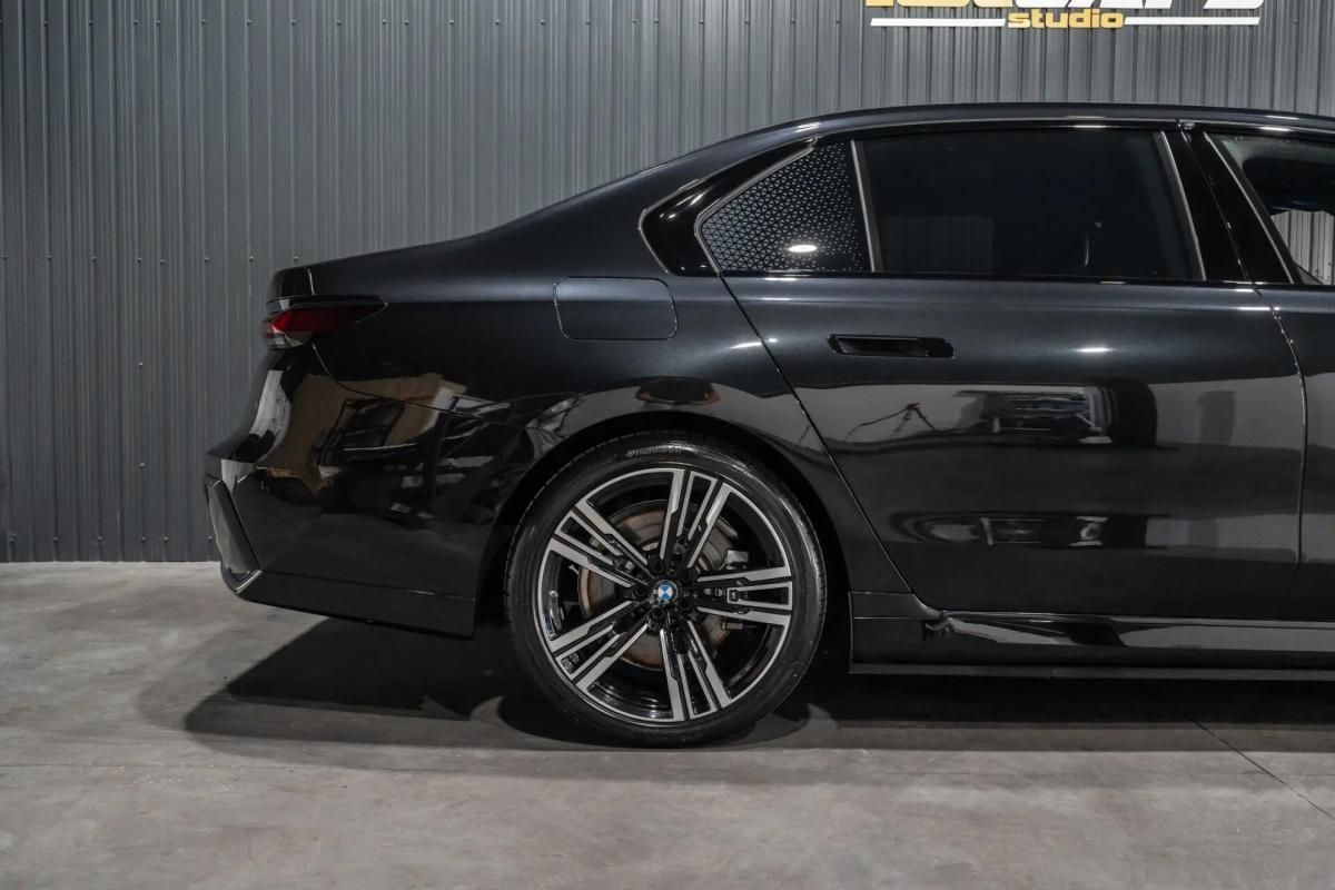 bmw-serie-7-750e-xdrive-2024-hibrido-a-gasolina-2998cc