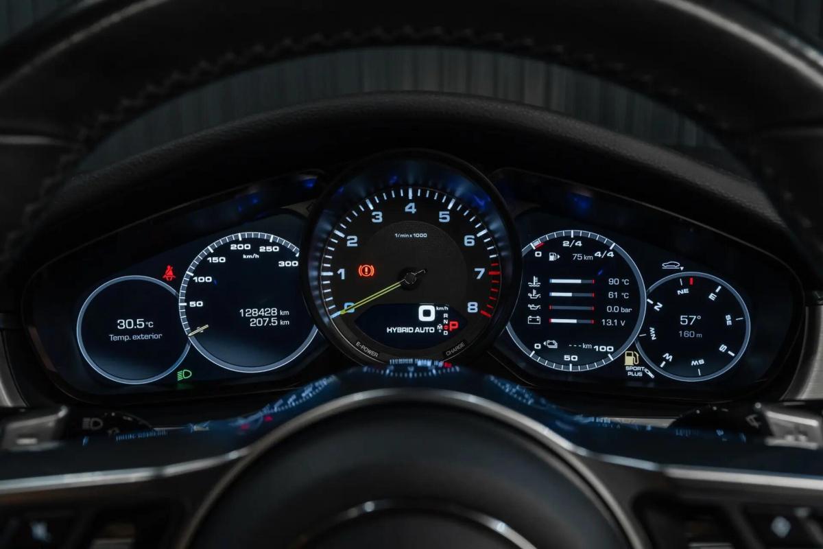 porsche-panamera-2019-hibrido-a-gasolina-2894cc