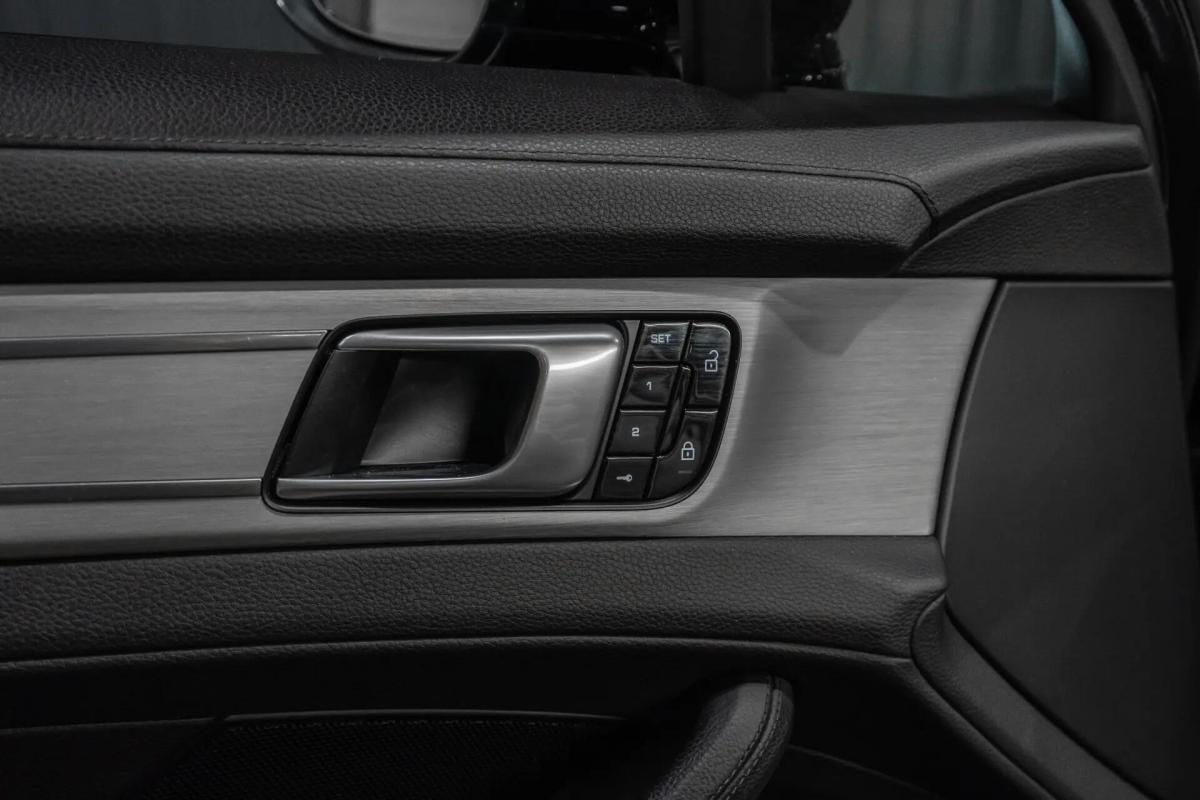 porsche-panamera-2019-hibrido-a-gasolina-2894cc